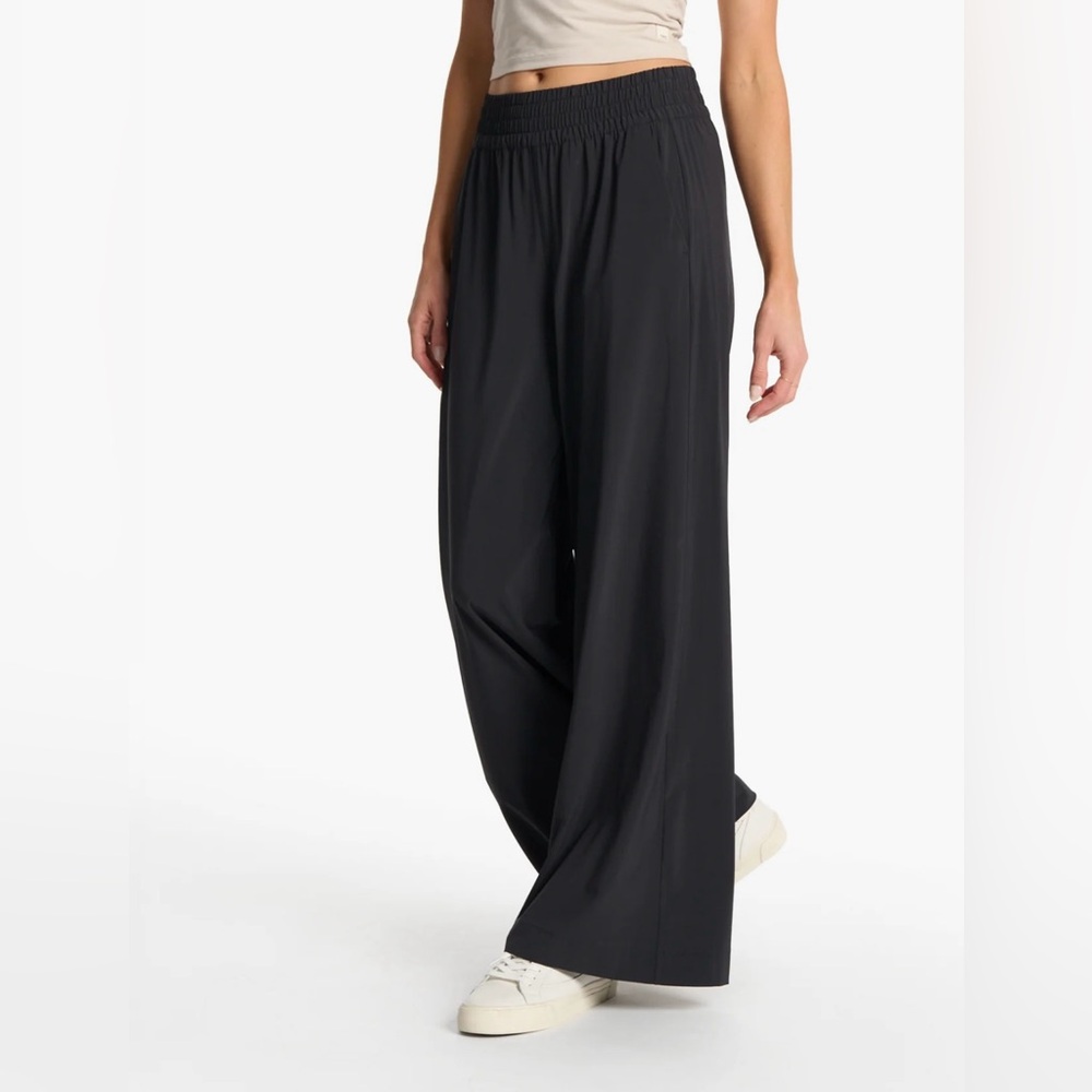 NWT Vuori Villa Wide-Leg Pants